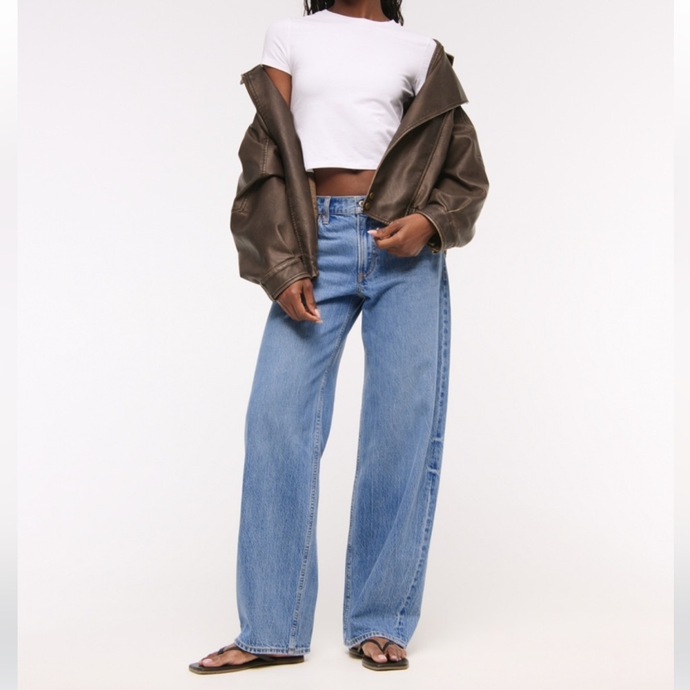 Abercrombie & Fitch Curve Love Ultra Loose Low Rise Jean